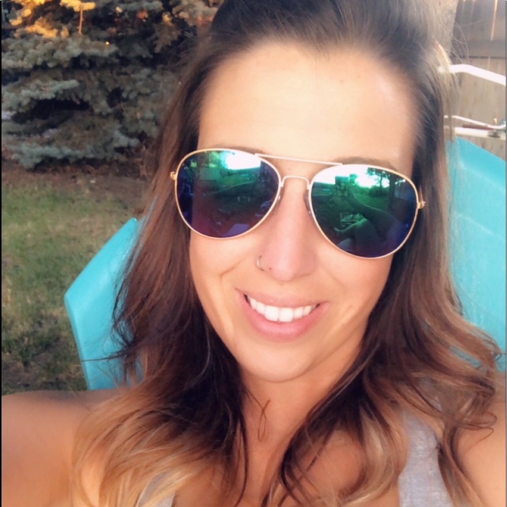 Meet your Posher, Brittanie